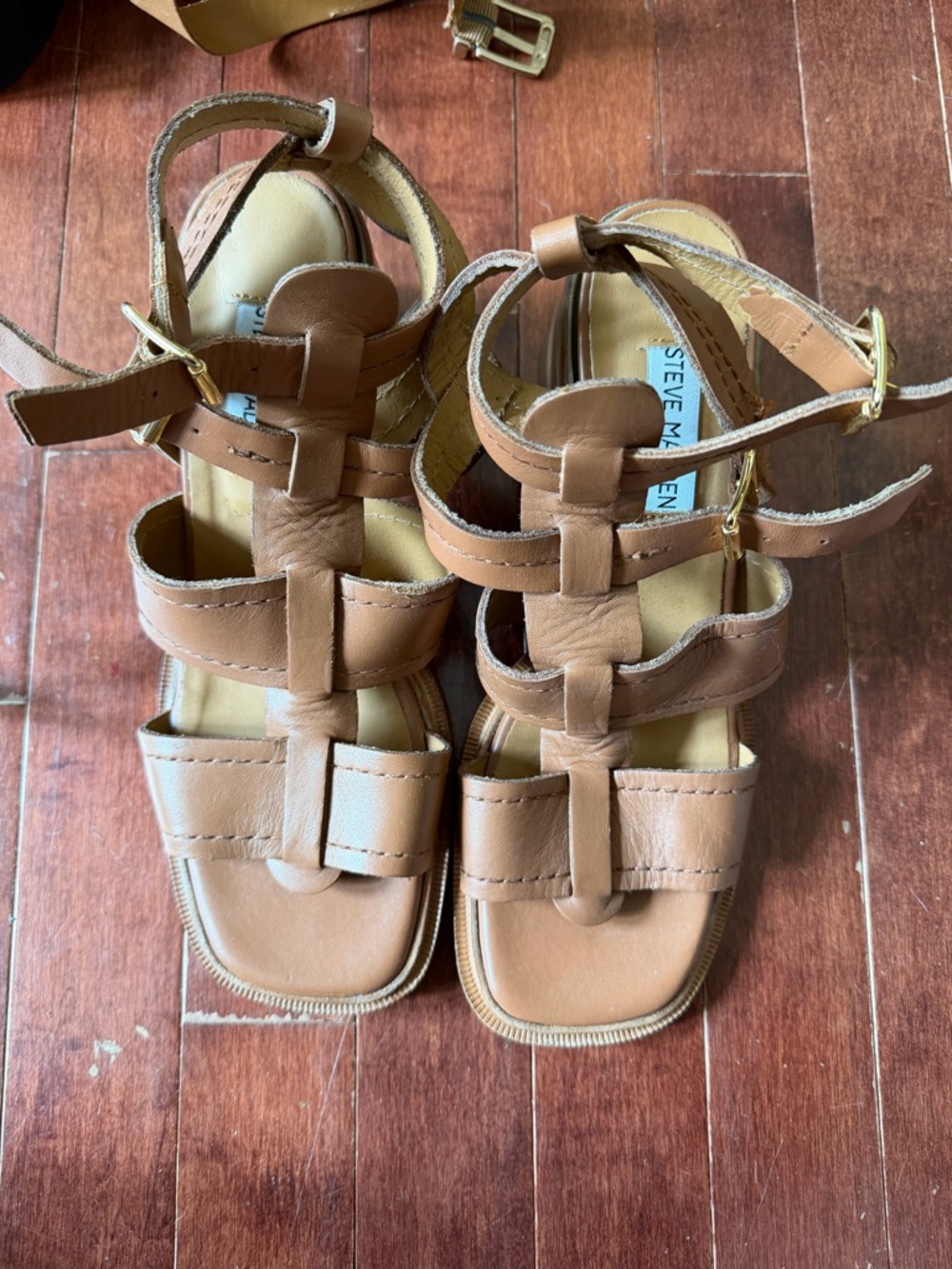 Steve Madden Tan Strappy block heel Sandals